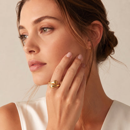 Hug Ring — A Little Hug You Can Wear Every Day