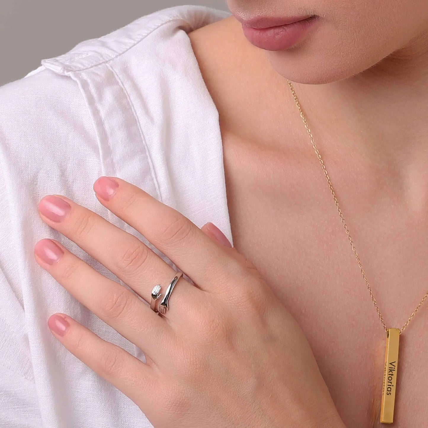 🎁 Hug Ring — A Little Hug You Can Wear Every Day