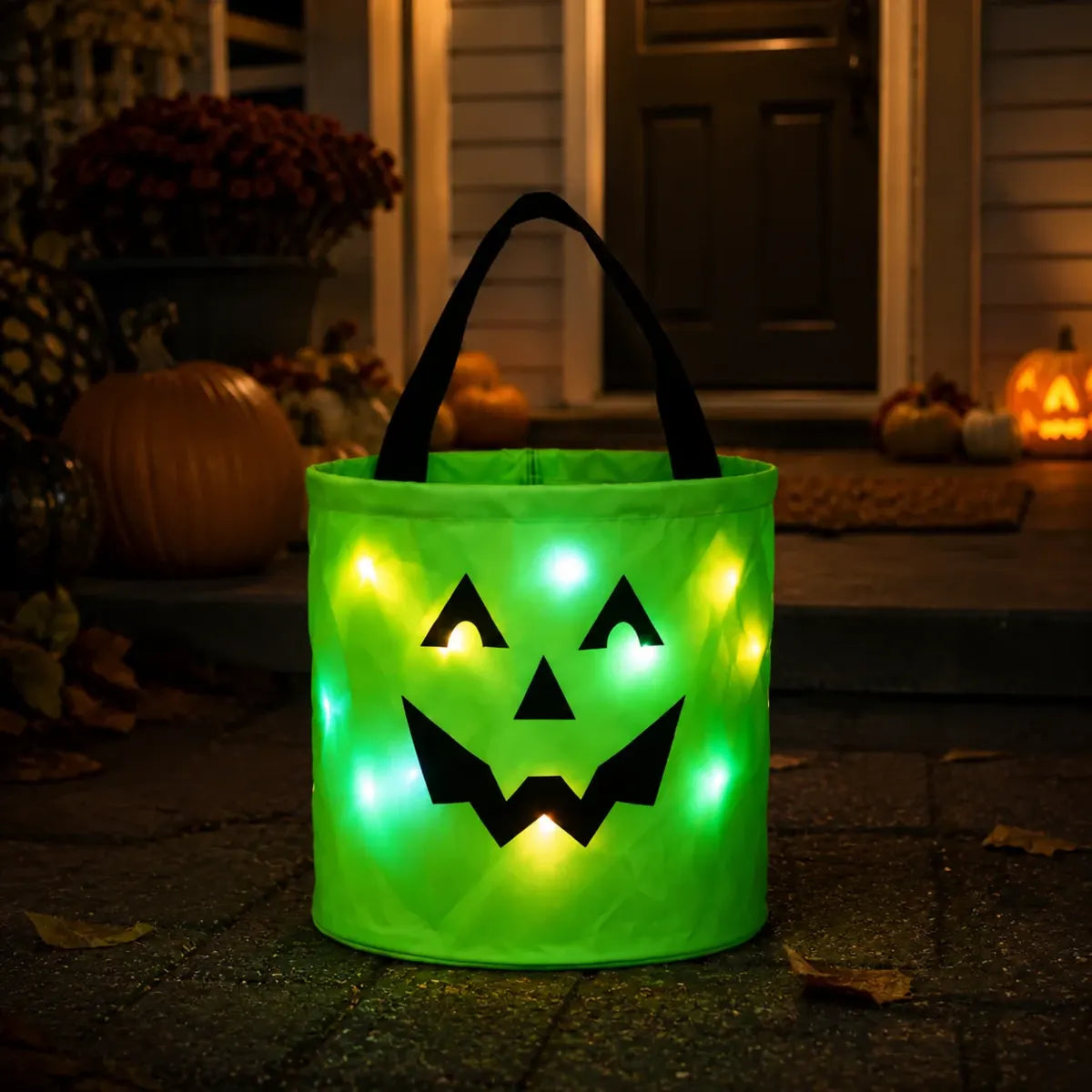 LED Light-Up Halloween Pumpkin Candy Buckets – Reusable Trick-or-Treat Bags🎃